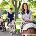 Mothers-and-their-children-walking-in-the-park